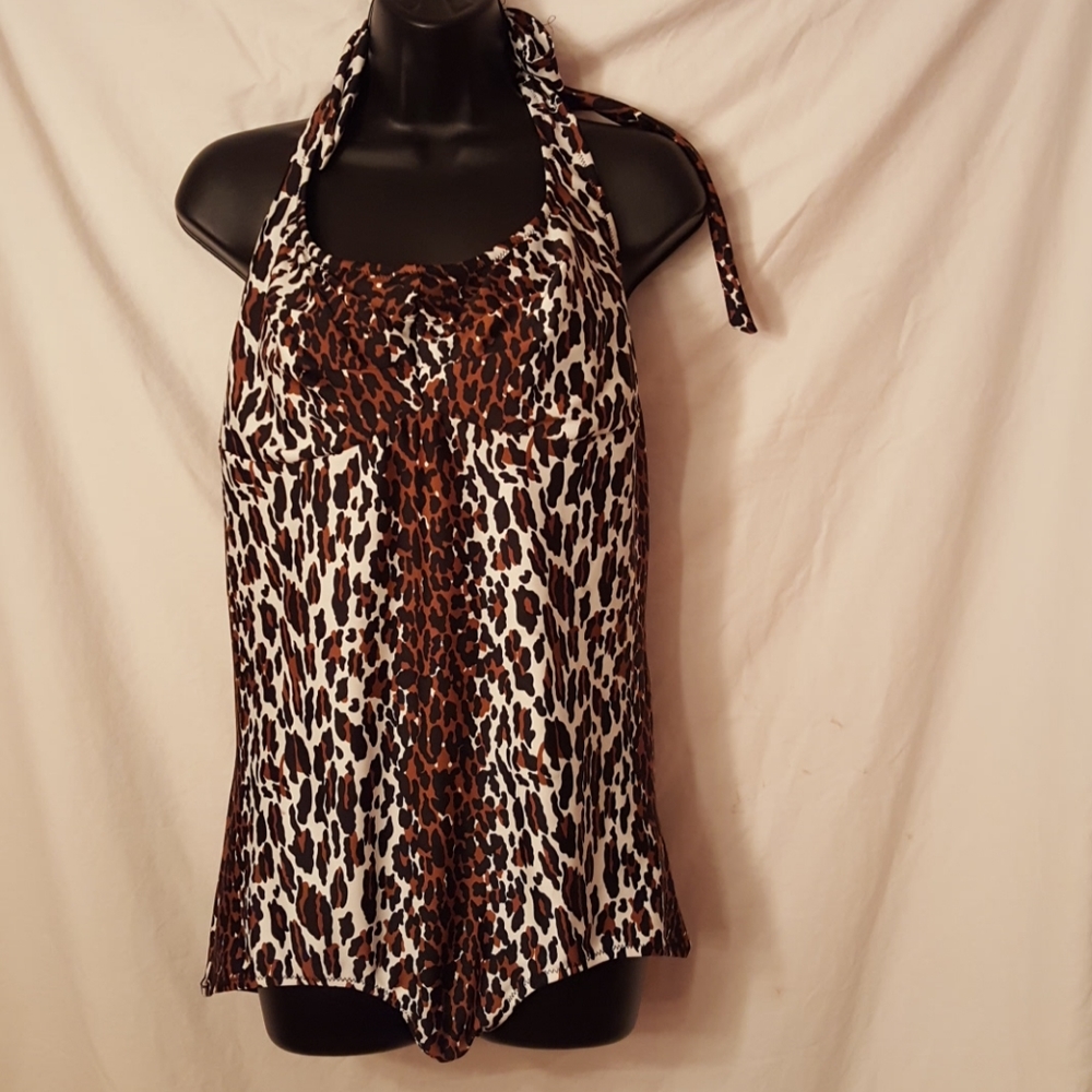 Woman's bathing suit